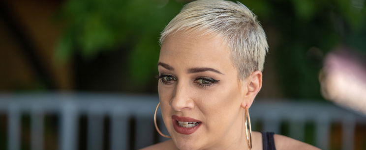 Megőrülnek Tóth Gabinak egy testrészéért a férfiak, meg is mutatta milliókat kereshetne vele