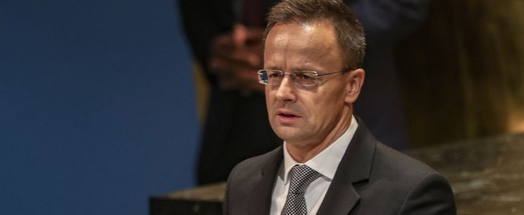 Megtalálták Szijjártó Péter érettségi tablófotóját, ekkora változást még nem láttál