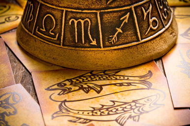 Napi horoszkóp - október 4: a Hold és a Mars harmonikus kapcsolata megadja az erőt ahhoz, hogy ami érzünk, meg is valósítsuk