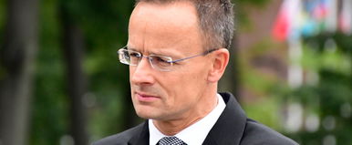 Szijjártó Péter kamerán kívül olyat mondott a köztévé riporterének, amit kevesen tudnak róla
