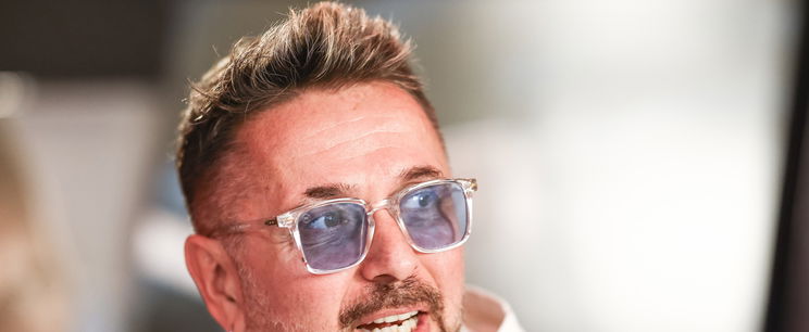 Lebukott Majka egy másik nővel a kamerák előtt, azonnal üzent Hajninak