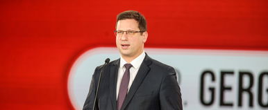 Egy pillanatra megakadt a Kormányinfó, váratlan kérdést kapott Gulyás Gergely