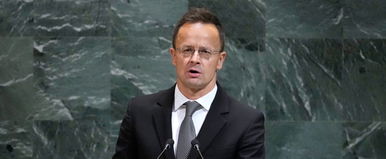 Ebből van diplomája Szijjártó Péternek, ilyenről még nem is hallottál, még az is megeshet