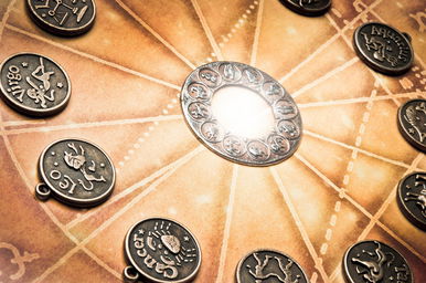 Napi horoszkóp - október 18: a Merkúr-Jupiter kvadrát miatt könnyen elbizakodottnak érezhetjük magunkat, többet ígérhetünk, mint amire képesek vagyunk