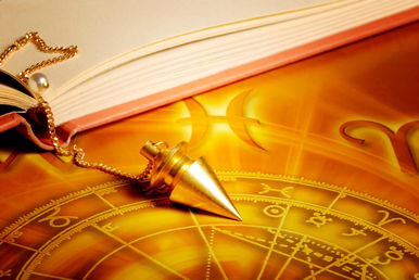 Napi horoszkóp - október 19: a fogyóban lévő Hold a lezárások időszakát hozzá, nyugodt, de sokat jelentp állásokat tartogat a mai nap