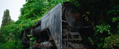 Sokkoló kinézetű magyar vonattemetőt találtak, gépszörnyek hadserege teremt sokkoló látványt a kamera előtt