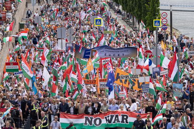 Különös alakot szúrtak ki a Békemeneten, óriási szenzációt aratott, mindenki őt fényképezte