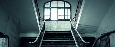 Dobogókő tetején gigantikus elhagyatott épületet találtak, iszonyatos felvételek érkeztek