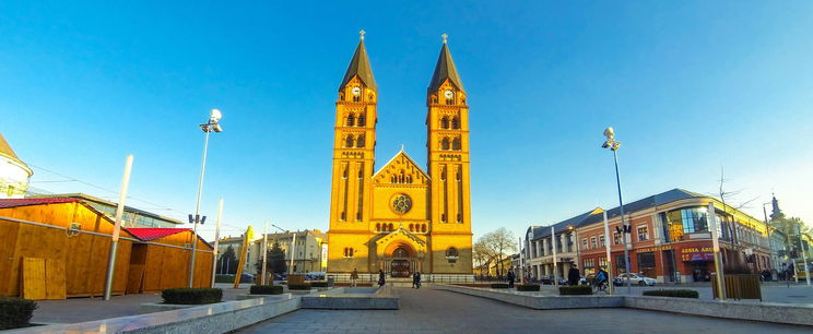 Hollywoodi világsztár tűnt fel Nyíregyháza egyik utcájában, borsódzott a lakosok háta, ahogy végiggurult az utcán