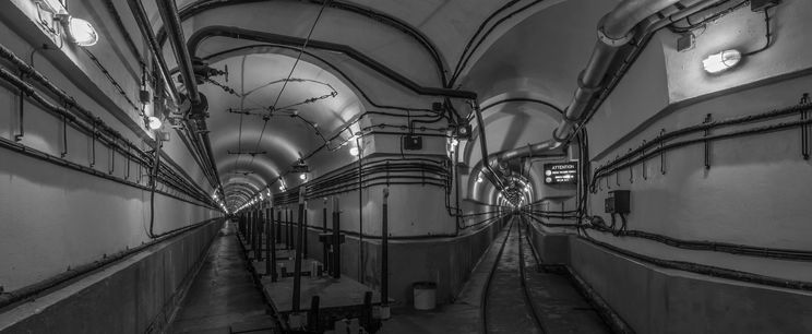 Megnyitották a földet a budapesti híd alatt, le kellett állítani azonnal a forgatást, nem tudtak tovább menni