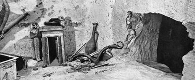 Kiszivárgott az első fotó, ami Tutanhamon sírjában készült 100 éve, eddig nem mertek nyilvánosságra hozni