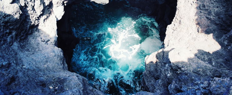 Leolvadt a hó az Alpokban, óriási idegen ősi szerkezet bukott felszínre és sokkolta a tudósokat