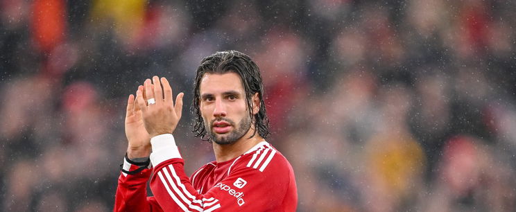 Döbbenetes lesivideó a Liverpool meccséről, Szoboszlainak a lelátóról szóltak be Arda Güler rajongói