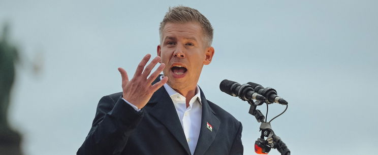 Magyar Péter beengedte a kamerát otthonába, ritkán látható szegletét mutatta be a háznak