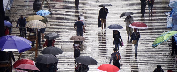 Újabb esőhullámok csapnak le Magyarországra, azonnal 5 országrészt neveztek meg