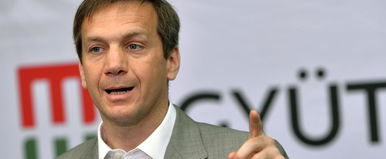 Így néz ki 57 évesen Bajnai Gordon, az egykori miniszterelnök, Orbán Viktor győzelme előtt, nem fogsz ráismerni