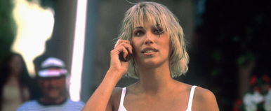 Lefagytunk, újra kamera elé állt a Taxi-filmek szőke csodanője, 57 évesen nem ismersz már rá