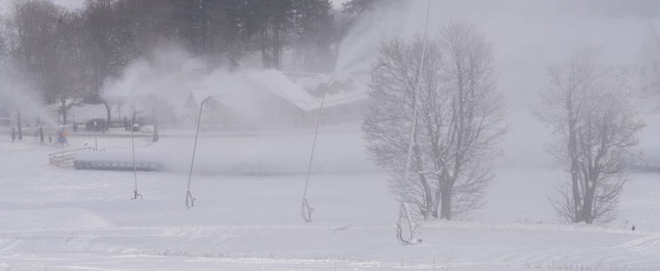 Fehérre váltott Magyarország térképe, 8 vármegyét terít be a havazás második hulláma - Ideje felkészülni
