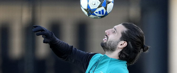 Szoboszlai Dominik tajtékzott a holland repülőn, szétszedi a sajtó Buzsik Borkát, mi történhetett?