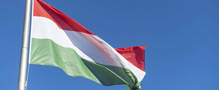 Magyar zászló leng az amerikai indiánok csatájának helyszínén, az ok rendkívüli