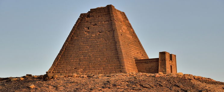 A tudósok kimondták, a világ sokkol, ezért épültek a nagy piramisok