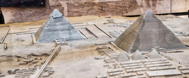 Itt a bizonyíték, végig hazudtak az emberiségnek az egyiptomi piramisokról? 3 idegen tárgy sokkolja a tudományos világot