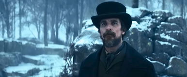 Christian Bale misztikus krimi-thrillere letarolta a Netflixet, a nézők szerint ilyen brutális, fojtogató filmet évek óta nem mertek bemutatni