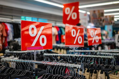 Tömegével lepik el a magyarok az új élelmiszerboltot, félelmetes jelentek játszódtak le