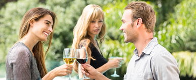 A lány olyat tett, miután a legjobb barátnője rámászott a barátjára, amire senki nem volt felkészülve