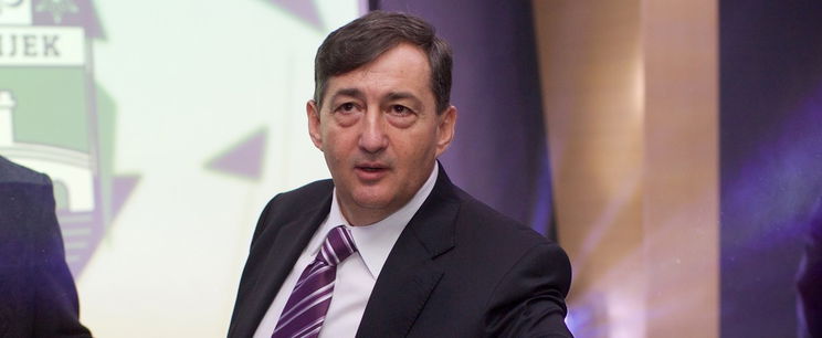 Így néz ki valójában Mészáros Lőrinc otthona belülről, ilyen pompát elképzelni sem lehet