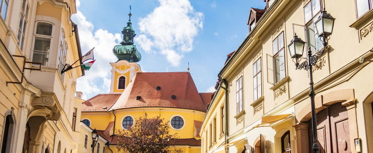 Megint rajtunk röhög az egész világ, amit Győrben fotóztak, arra nincsenek szavak, az internet népe nem hisz a szemének