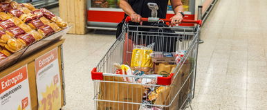 Árzuhanás, itt vásárolj be olcsón szilveszterre, félárú termékekért indul a roham ezekben az áruházakban