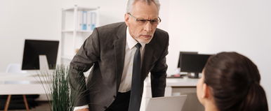 Kegyetlen bosszút ált a végkimerülésig hajtott dolgozó a főnökségen, brutális fizetésemelést kapott