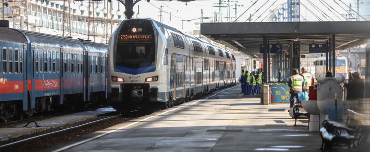 Iszonyat, ahogyan a MÁV-nál kezdődött az új év, ellepték az internetet a fotók