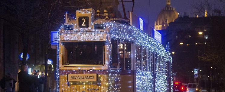 Óriási pusztítás Budapesten, az ország fővárosa nehezen tér magához