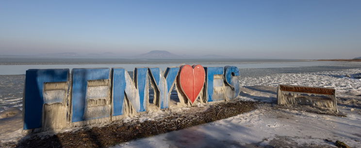 Befagy a Balaton, évek óta nem volt ilyen vastag jégtakaró a tavon, vehetjük elő a jégkorcsolyát? 