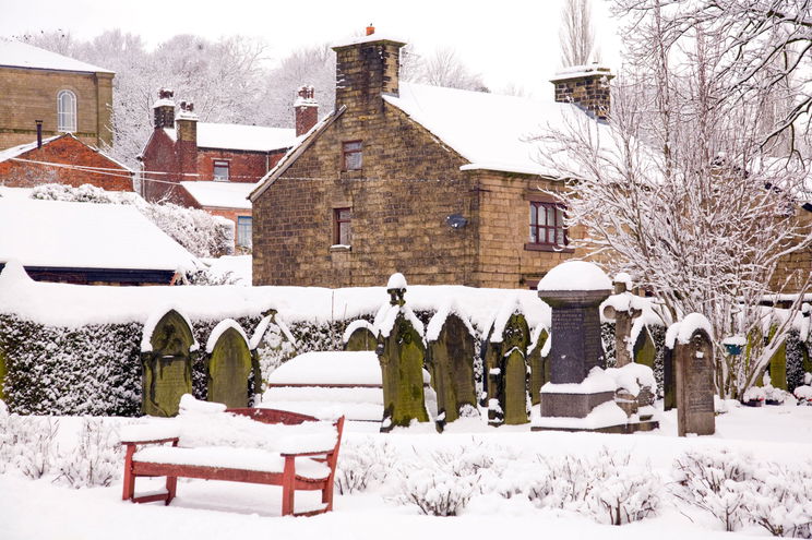 Óriási a baj egy magyar településen, már a hókotró sem segít, kiakadtak a helyi lakosok