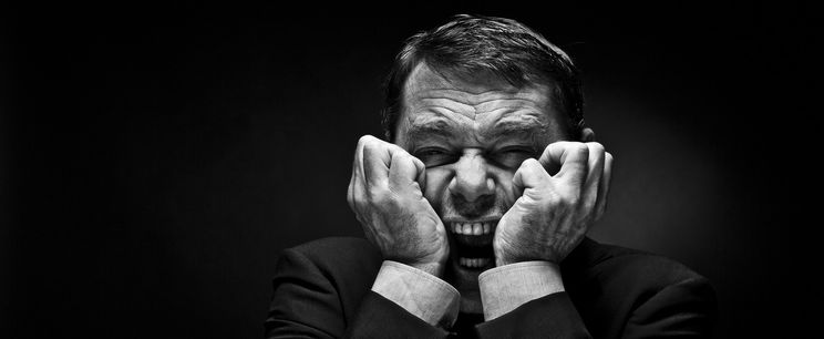 Döntött a köztévé, rendkívüli műsorváltozás jön, az ország különleges meglepetést kap