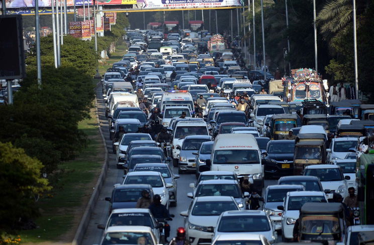 2 magyar település a havazás miatt példátlan döntést hozott, autóval behajtani tilos