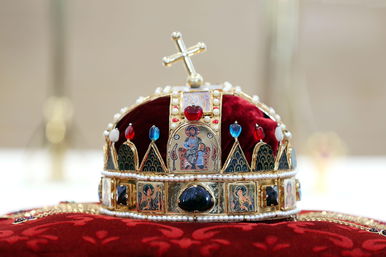 Iszonyat, Kínában megtalálták a magyar Szent Korona mását, itt a kép amitől nehezen fogsz aludni