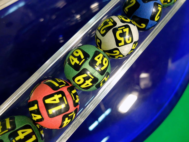 Ötöslottó: brutális nyeremény várt gazdára, egyszerű számokat kellet eltalálni