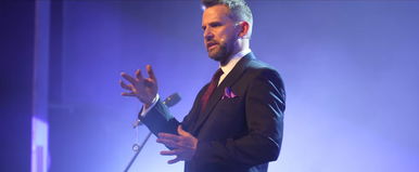 Ez az ember már tudja a 2026-os választások eredményét, és el is fogja árulni