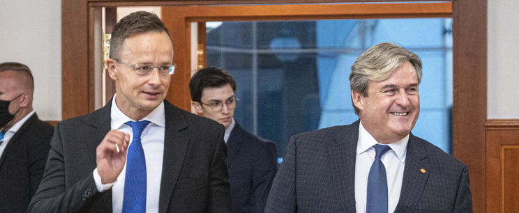 Rendkívüli találkozás Szijjártó Péter és Kapitány István között, nem mindennapi beszámoló érkezett