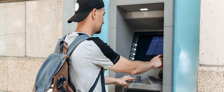 Fontos változás a készpénzfelvételben, ez minden magyart érint, itt vannak a részletek