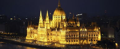 8 idegen tárgyat találtak a magyar Parlament közepén, nem szabadna ott lenniük