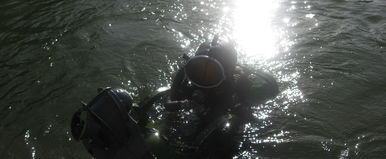 Megszólalt a mentőegység, így találnak rá az eltűntekre a Duna fenekén, gyomorszorító titkokat árult el