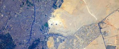 A NASA az űrből olyan képet készített az egyiptomi piramisokról, amely felborítja a világ rendjét