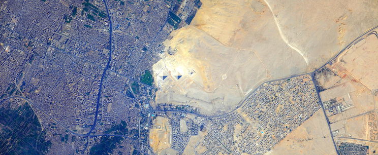 A NASA az űrből olyan képet készített az egyiptomi piramisokról, amely felborítja a világ rendjét