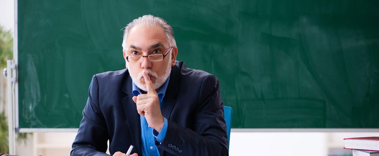 3 mondat hirtelen megrázta Magyarországot, egy iskolai tankönyv rejtette