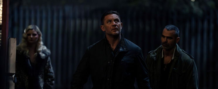 Tom Hardy és Pierce Brosnan párosa minden eddiginél brutálisabb krimivel állít falhoz, 94% a kritikusoknál, 100% adrenalin minden részben